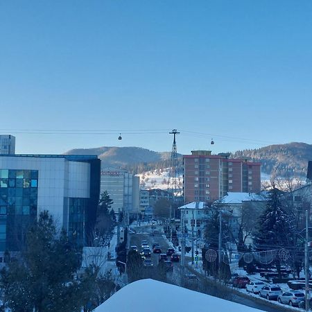 Rg Garsoniera Central Piatra Neamţ Eksteriør billede